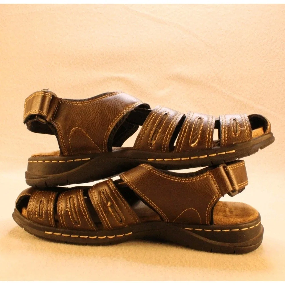St John's Bay Men's Brown Fisherman Sandals Closed Toe Comfort Walking
